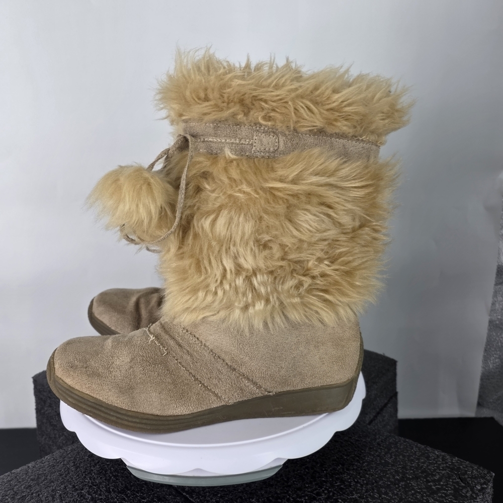 Vintage Y2K UNIONBAY Furrey Faux Fur Winter Boots Women's US 8.5 M Tan Mid-Calf